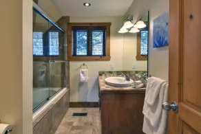 Chic Hot tub in mountain Tremblant Area - Image 2