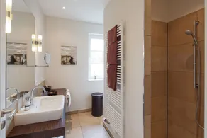 Ferienwohnung/app. für 4 Gäste mit 65m² in Ahrenshoop - Image 2