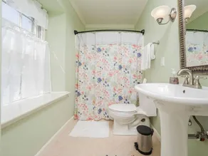 Home Away from Home - Townhome in Heart of Cary - Image 5