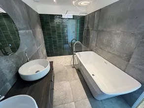 Ten minutes from Avignon and Isle sur Sorgue, in the heart of the village, charming villa - Image 2