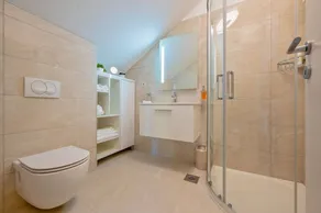 Villa Castello di Pietra Brac with Heated Pool - Image 2