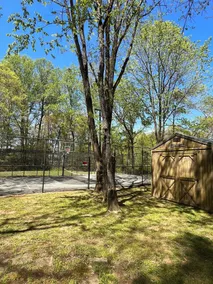 Luxury Lake House w/ DOCK, DIRECT LAKE ACCESS/Tennis/PICKLEBALL/Basketball Court - Image 2