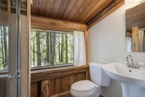 Guten Cabin 3 Bedroom Home by NW Comfy Cabins by RedAwning - Image 2