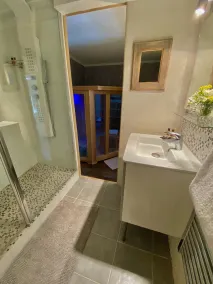 Charmerende stenhus med sauna, pool, tæt på Grand Colombier og søer - Image 4