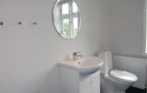 Gorgeous home in Hemmet with lake view - Image 3