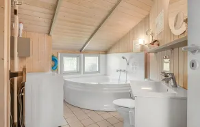 Stunning Home In Middelfart With Sauna - Image 4