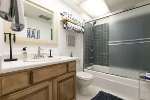 Stylish Incline Condo w Pool 4 Min Walk to Lake - Image 4