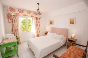 Villa \"Casa San Cayetano\" con vista mare, piscina, giardino, terrazza e balcone - Image 3