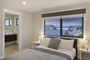 Rise House Hobart - Outstanding! Luxury family home - Image 5