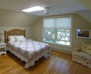 Couples Retreat. Perfect getaway with all the amenities. - Image 3