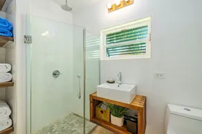 Fantastic 3-Bdr Villa with Gorgeous Pool & View - Image 5