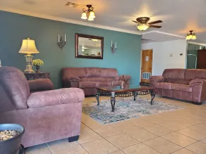 Spacious Suite in Hotel - Image 4
