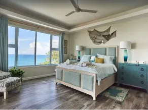 Petite Paradise - 4 Bedroom Beachfront Oasis - Image 3