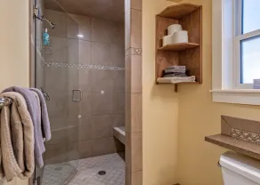 Große neu renovierte Startseite Schlafmöglichkeiten für 17 - 7 Schlafzimmer / 5 Badezimmer - Tierfreundlich! - Image 2