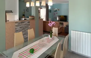 Pet friendly home in Zeliski - Image 5