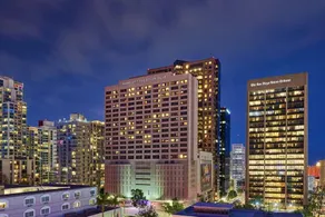 San Diego CA | Gaslamp Eats & Bay Breezes | Pool + Gym - Image 3