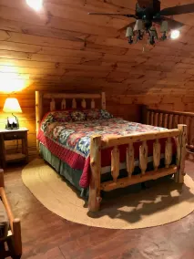 Heaven on Earth!  RELAX in the woods in this cabin in beautiful Kibler Valley - Image 5