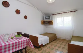 Atemberaubende Wohnung in Jadrtovac - Image 2