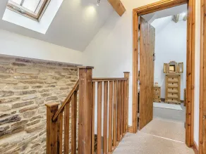 2 bedroom accommodation in Cutthorpe, near Chesterfield - Image 2