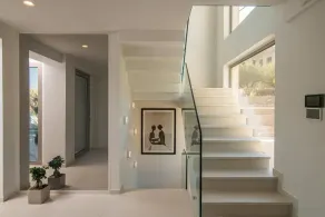 Edem Beachfront Luxury Villa - Image 2