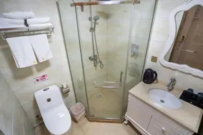 Shangjing Theme Hotel - Image 1
