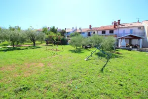 Family-friendly, quiet location, near the beach, barbecue in the garden, - Image 3