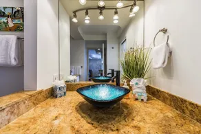 Stunning 1BR condo perfect for your Hawaiian getaway!-Royal Kahana 308 - Image 4