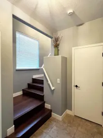 Unique! 3br Townhouse with Community Pool - Image 2