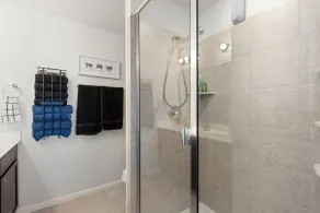 Relaxing 3BR Retreat Community Pool Gym - Image 4