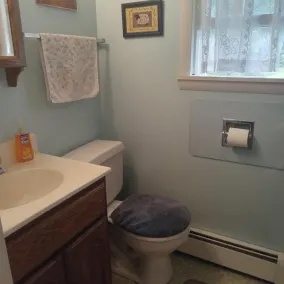 Peaceful Private Country Farmhouse W/ Starlink, 7 Min to Knoebels Pet Friendly! - Image 4