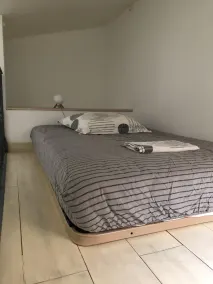 Semi-fritliggende villa i stille ejendom; landsby nær Montpellier - Image 3