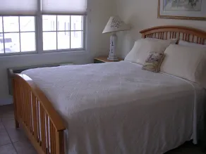 Condo sur la plage avec 2 chambres<br><br>Sam 6/29 - sam 7/6 - Image 2
