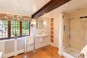 Exclusive and private regenerative farming estate set in the English countryside - Image 3