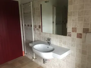 Restauriertes Landhaus mit privatem Swimmingpool und hübscher Aussicht - Image 2