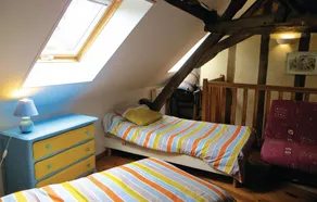 Gorgeous Home In Vernie With Wifi - Image 5
