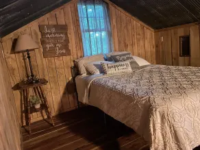John's cabin  - Image 5