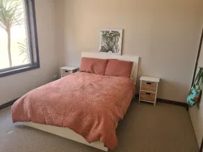 Stylish duplex/apartment in quiet family street just 500m from patrolled beach - Image 4