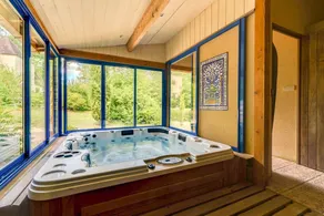 Les Cypres - Three Bedroom Villa, Sleeps 6 - Image 2