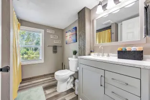 Lazy River Villa - Hottub! Fenced Yard! Sleeps 13! - Image 3