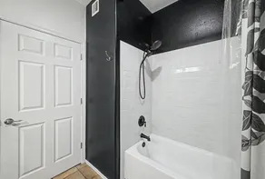 Ombygget! Resort Living - Lukket, 2 BR - opvarmet pool !! Desert Breeze Condo - Image 3