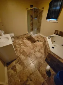 UPSTATE HIDEWAY WITH A TESLA CHARGER AND HIGH-SPEED INTERNET  - Image 2