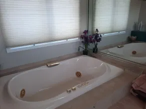Bayfront home, private setting, hot tub, centrally located on LBI. Pet friendly - Image 5