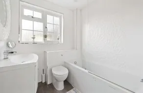 Weybridge Lake House - Image 3