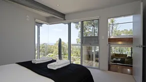 Lorne Luxury - Image 5