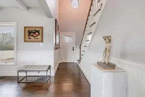 Stunning Farmhouse W/ Solar Heated Pool in North Fork, Farmstands, winery& beach - Image 2