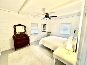 Beautiful Private beach house on 2 acres Located in Owls Head❤️ - Image 5