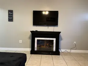 The Black&White Condo - Image 2