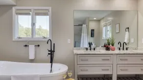 Amber Refresh by Avantstay Pool and Hot Tub - Image 3