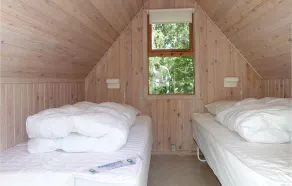 Stunning Home In Aakirkeby With Wifi - Image 3