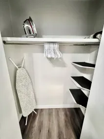 Voll ausgestattete 1 Schlafzimmer Wohnung in der Nähe der Innenstadt + FAST Internet 300! - Image 5